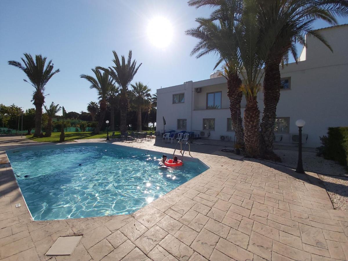 Argaka Palm Tree Apts Exterior photo